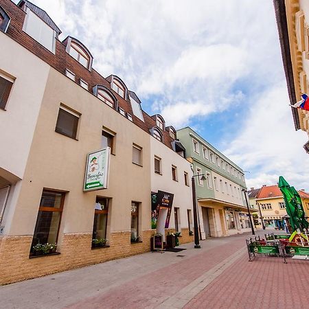 Penzion Atlas Liptovsky Mikulas Exterior photo
