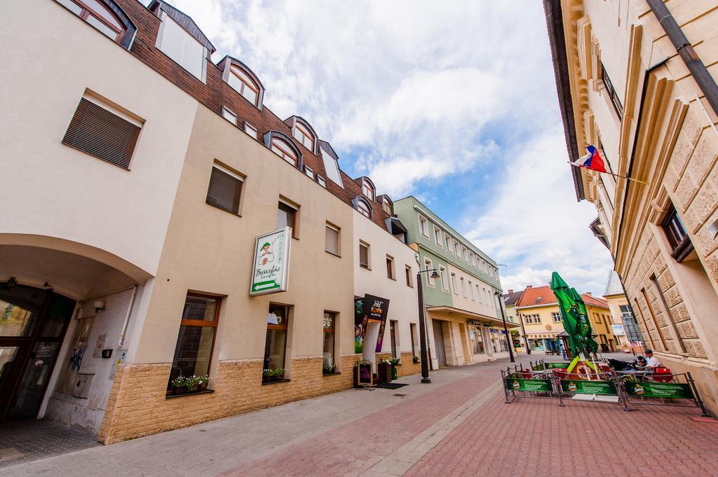 Penzion Atlas Liptovsky Mikulas Exterior photo